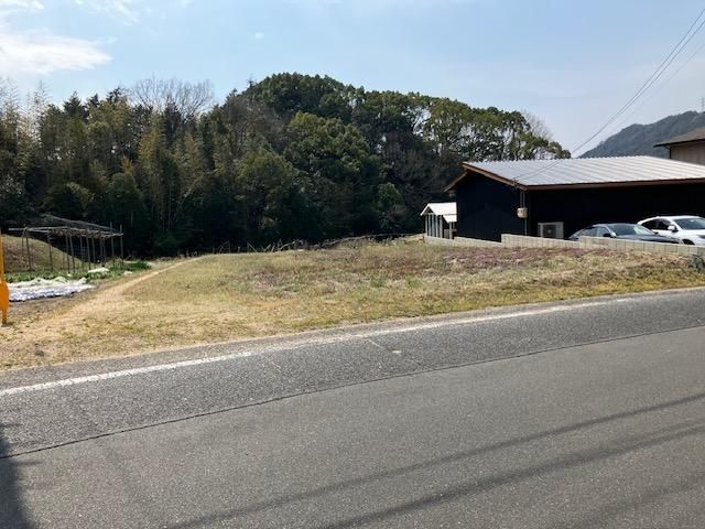 Land for Sale with Farmland in Asakuchi, Okayama - Thumbnail 3