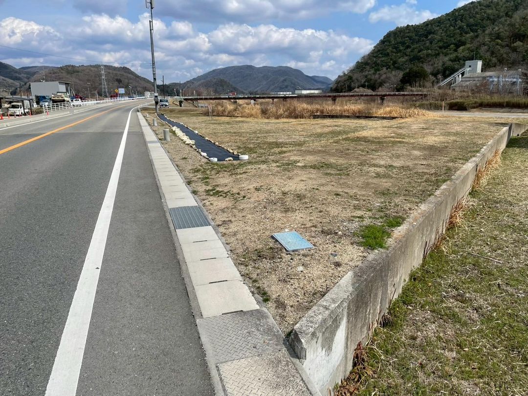 342 Tsubo Land for Sale in Wake Town, Okayama - Prefectural Road Frontage - Thumbnail 4