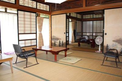 Spacious 5LDK+ House for Sale in Okuizumo Mountains — Image 1, Okuizumo, Shimane