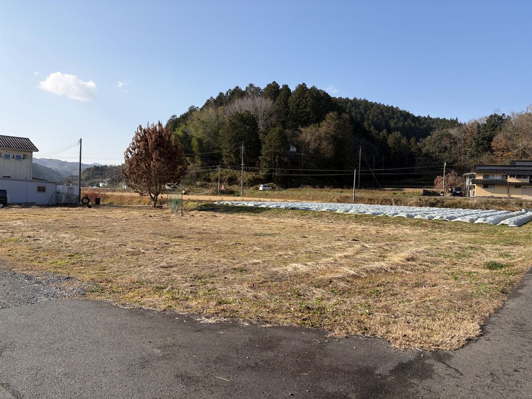 215.99 Tsubo Land for Sale in Misaki, Okayama | Perfect for a House - Thumbnail 2