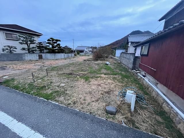 Land for Sale in Sakagawa, Okayama - 373.49 sqm with Agricultural Plot - Thumbnail 2