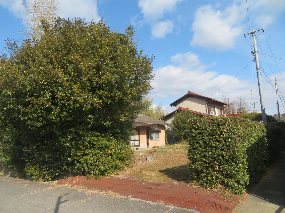Land for Sale in Kurashiki, Okayama - 390 sqm Plot - Thumbnail 2