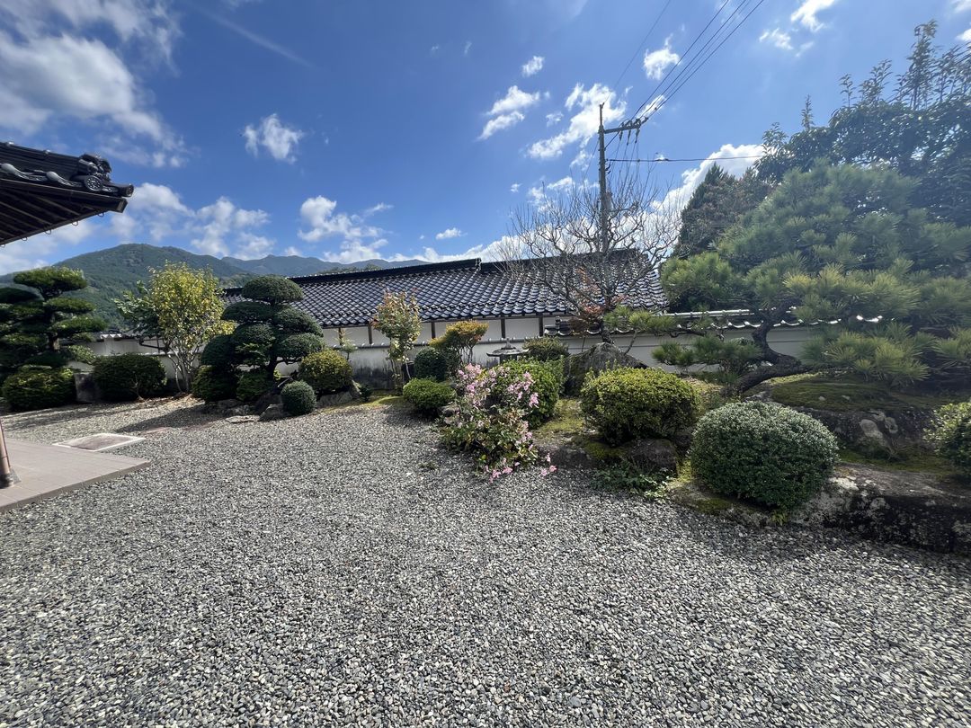 8DK Two-Story House for Sale in Tsuyama, Okayama - Thumbnail 3