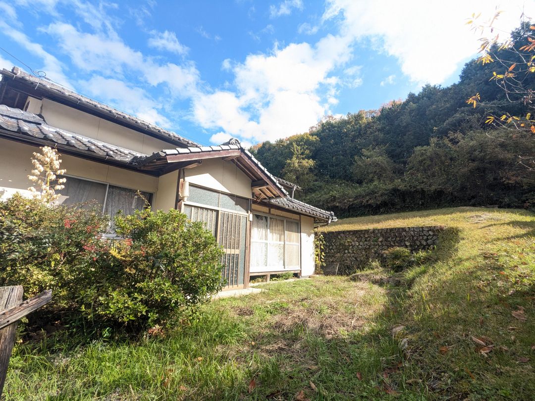 3DK Detached House for Sale in Mimasaka City, Okayama - Thumbnail 2