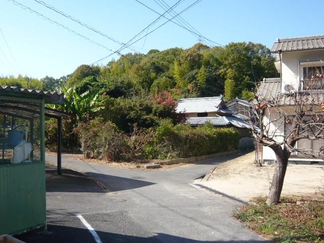 Large Land with Farm Plots for Sale in Asakuchi, Okayama - Thumbnail 3