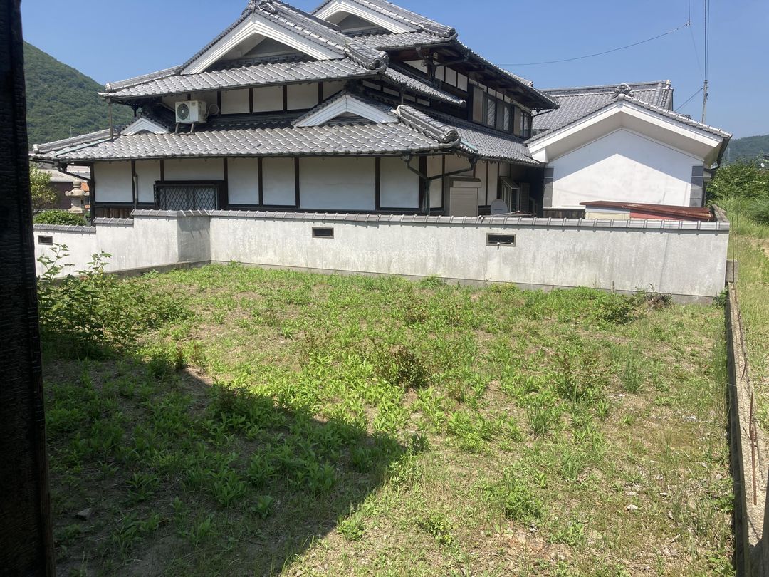 Spacious Garden Home in Bizen City, Okayama - Thumbnail 2