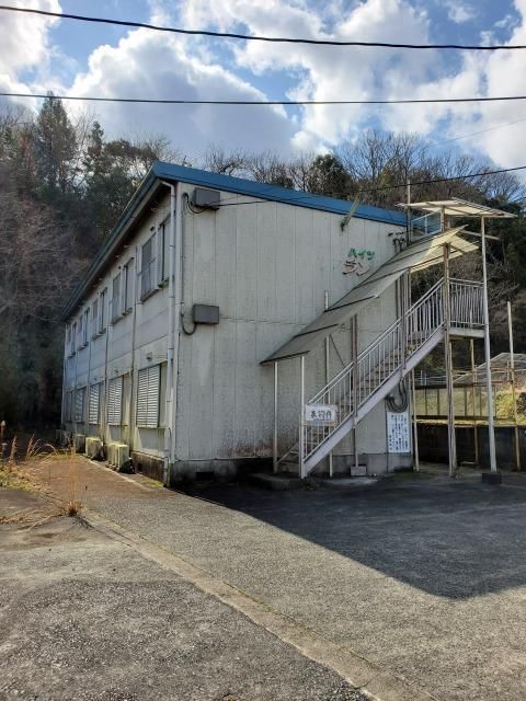 Yokoyama Apartments for Sale in Tsuyama, Okayama - 10 Unit Building - Thumbnail 2