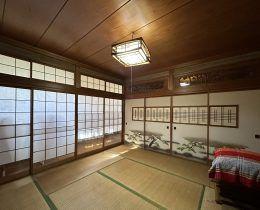 Traditional Japanese Home in Ōno City with Chestnut Tree — Image 3, Ono, Fukui
