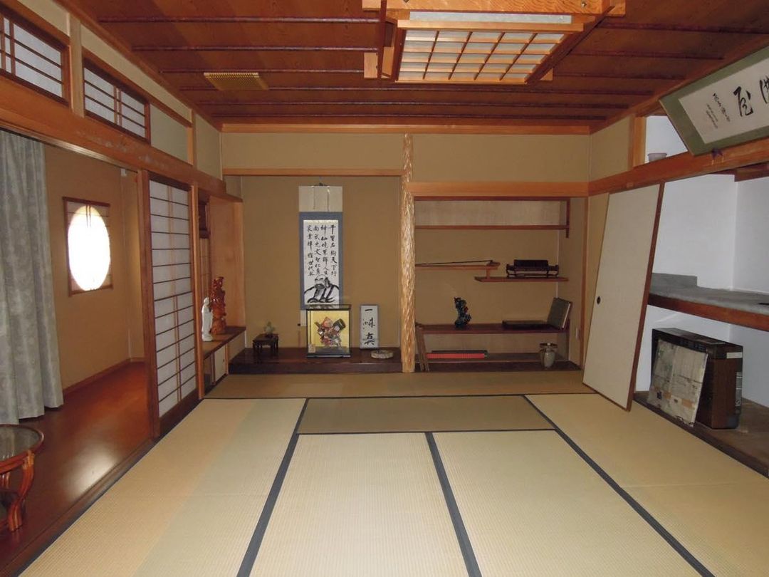 9LDK Home with Sauna & Parking for 3+ in Satosho, Okayama - Thumbnail 3