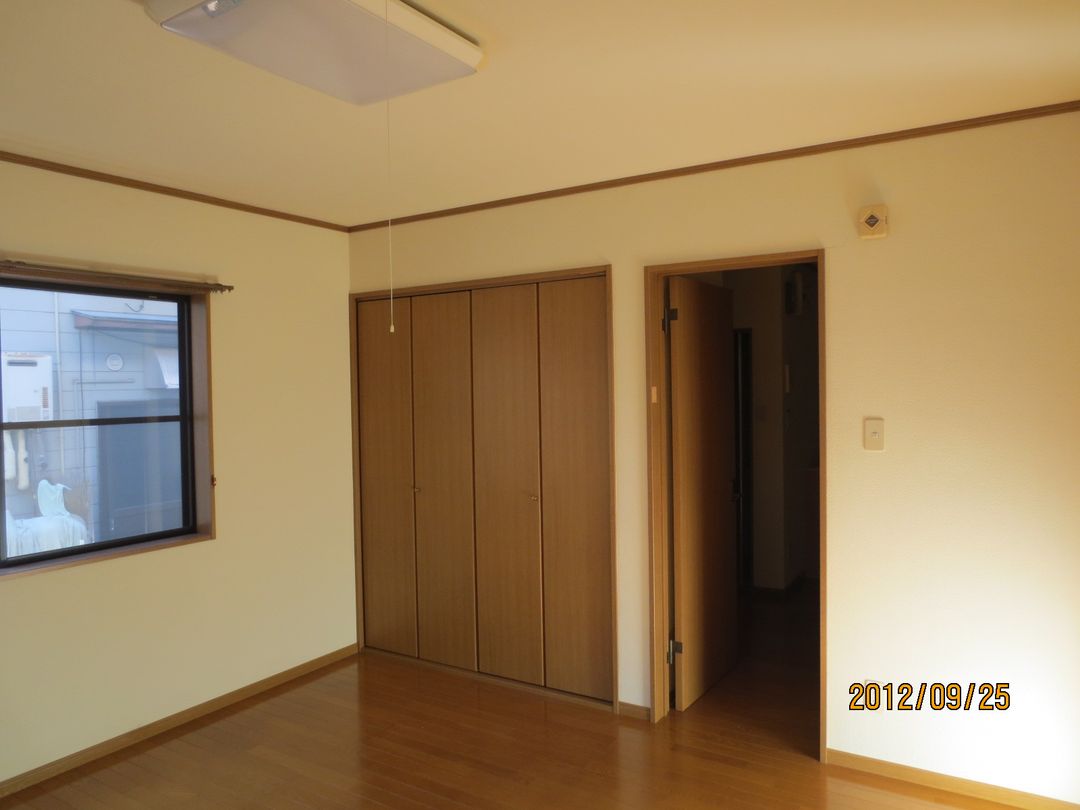 1K Apartment for Rent in Nagaoka, Niigata - Near Bus Stop - Thumbnail 3
