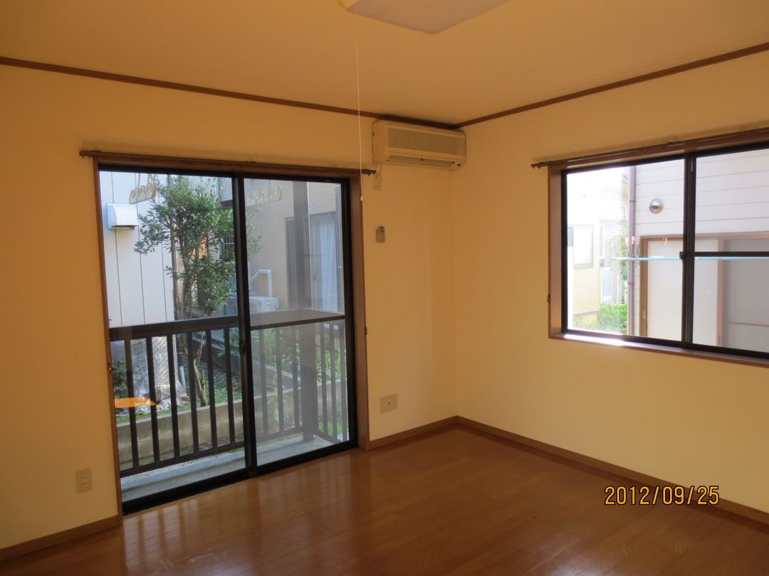 1K Apartment for Rent in Nagaoka, Niigata - Near Bus Stop - Thumbnail 2