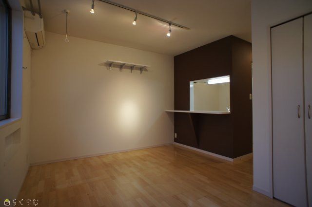 1R Apartment for Rent in Nagaoka, Niigata - Landmark Takara 4 I - Thumbnail 3