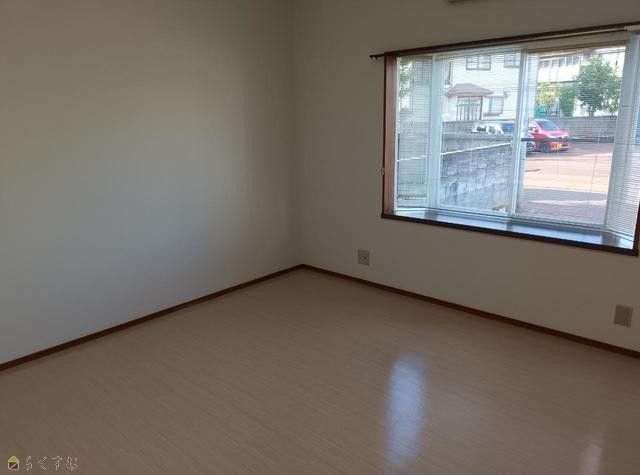 1K Apartment for Rent in Nagaoka, Niigata - 30,000 Yen - Thumbnail 3
