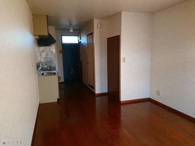 1R Apartment for Rent in Joetsu City, Niigata - 250,000 Yen - Thumbnail 2