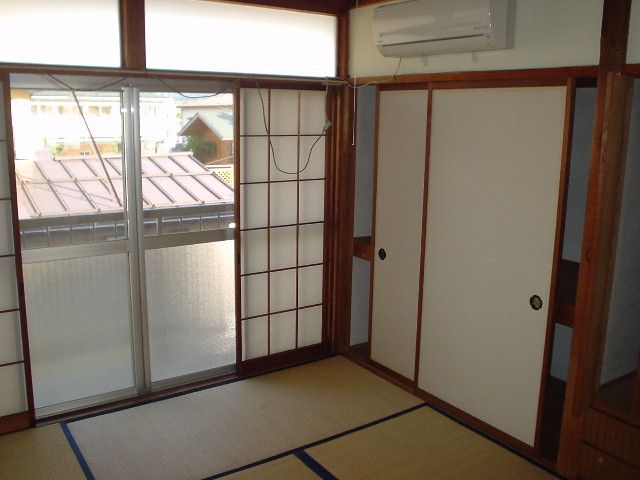 1DK Apartment for Rent in Nagaoka, Niigata - Yamaguchi Heights - Thumbnail 2