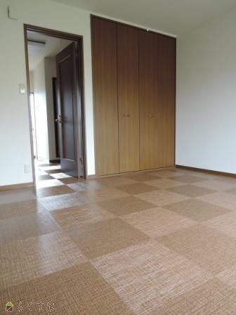 Renovated Asian-Themed 1K Apartment for Rent in Myoko City - Thumbnail 4