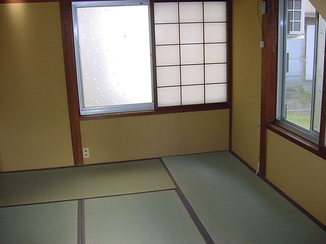 4DK House for Rent in Quiet Nagaoka Neighborhood - Thumbnail 4