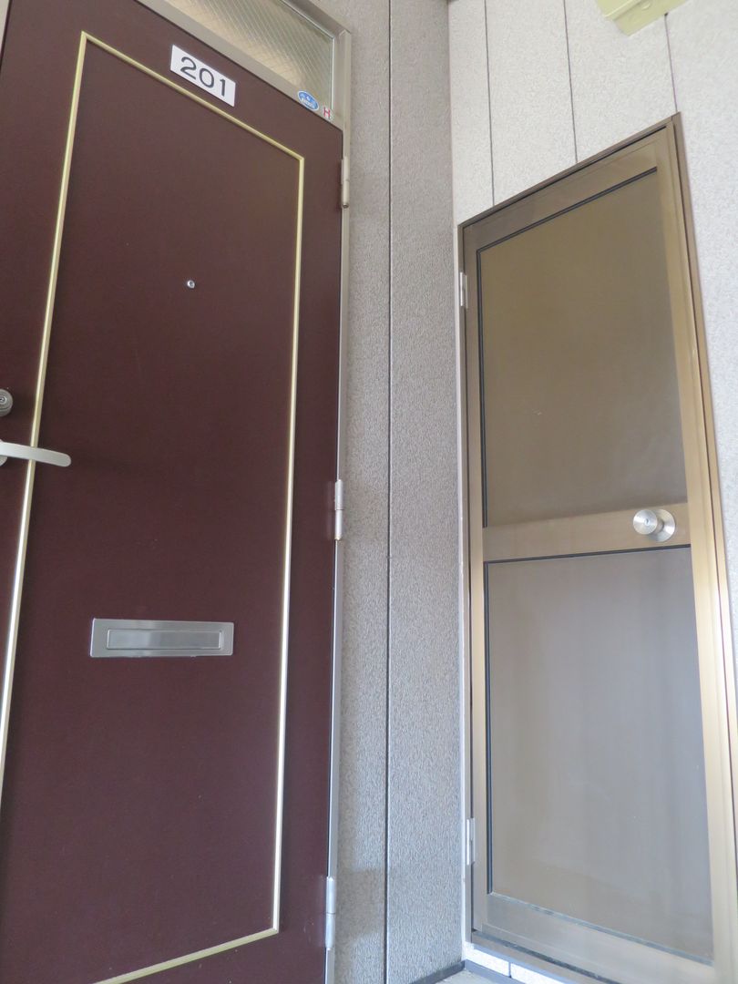 2DK Apartment for Rent in Nagaoka with 2 Parking Spaces - Thumbnail 2