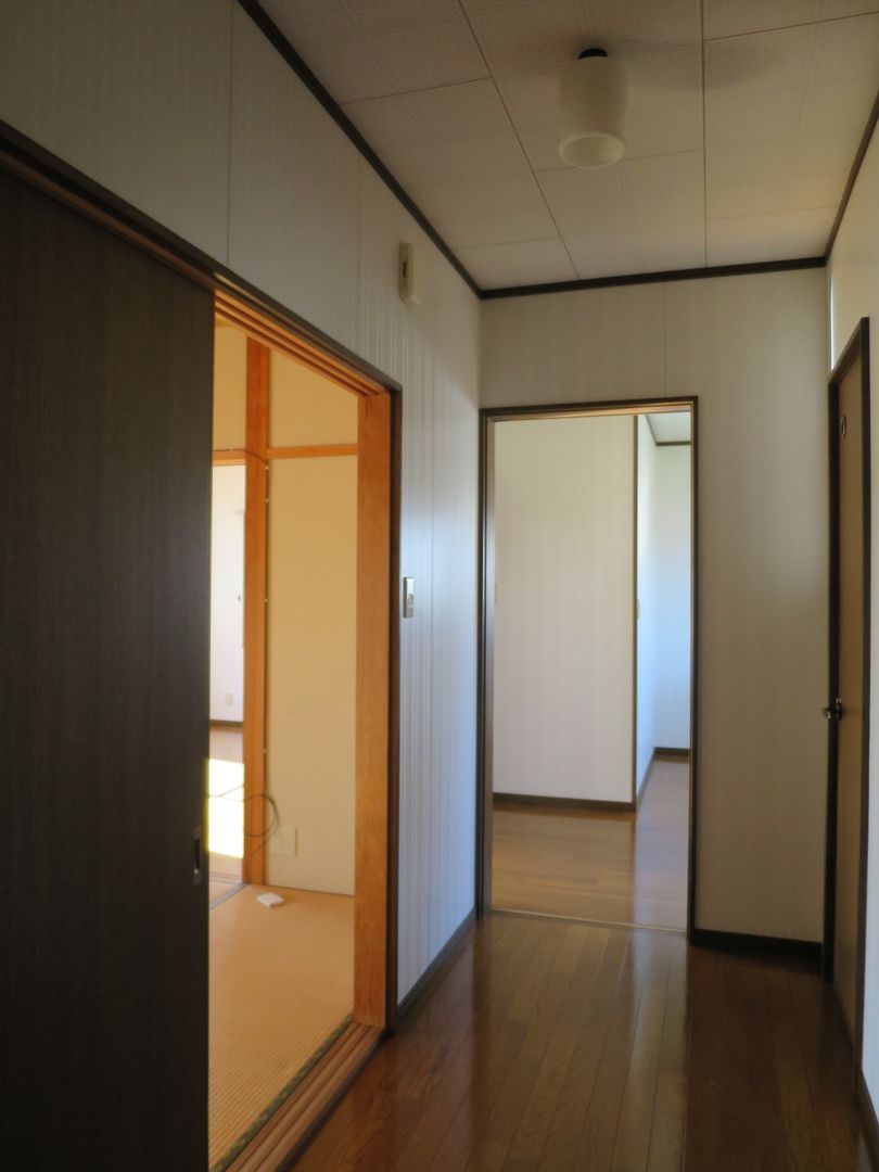 2DK Apartment for Rent in Nagaoka with 2 Parking Spaces - Thumbnail 4