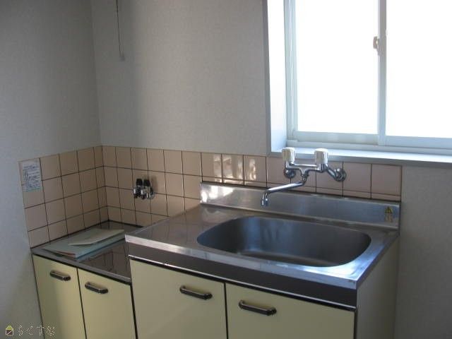 1K Apartment for Rent in Nagaoka, Niigata - Cope Riverside 103 - Thumbnail 4
