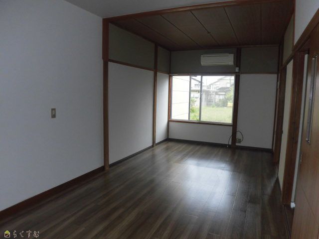 Renovated 2LDK Maisonette Apartment for Rent in Kashiwazaki - Thumbnail 4