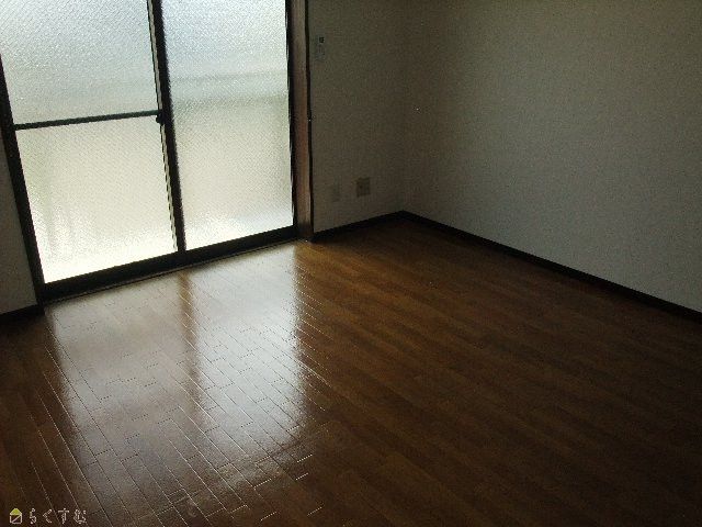 1K Apartment for Rent in Kashiwazaki, Niigata - No Deposit - Thumbnail 3