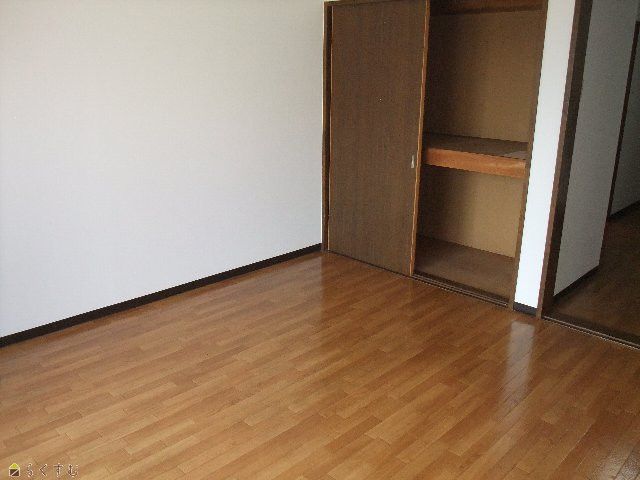 1K Apartment for Rent in Kashiwazaki, Niigata - No Deposit - Thumbnail 2
