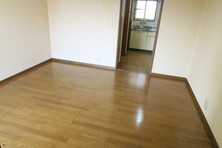 1K Apartment for Rent in Joetsu, Niigata - No Deposit Required - Thumbnail 3