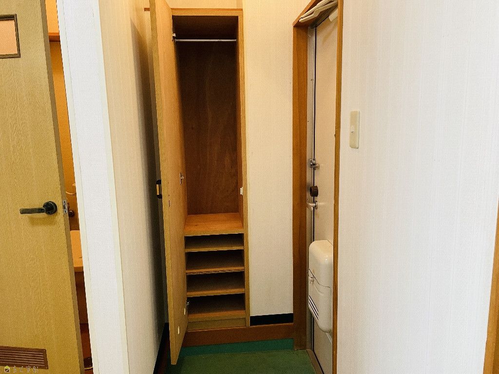 1K Apartment for Rent in Kashiwazaki, Niigata - 38,000 Yen - Thumbnail 3