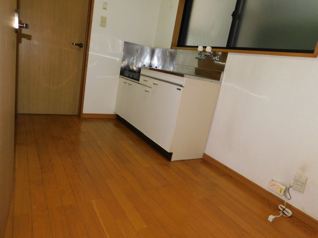 1DK Apartment for Rent in Nagaoka, Niigata - Shine Heights Unit 3 - Thumbnail 2
