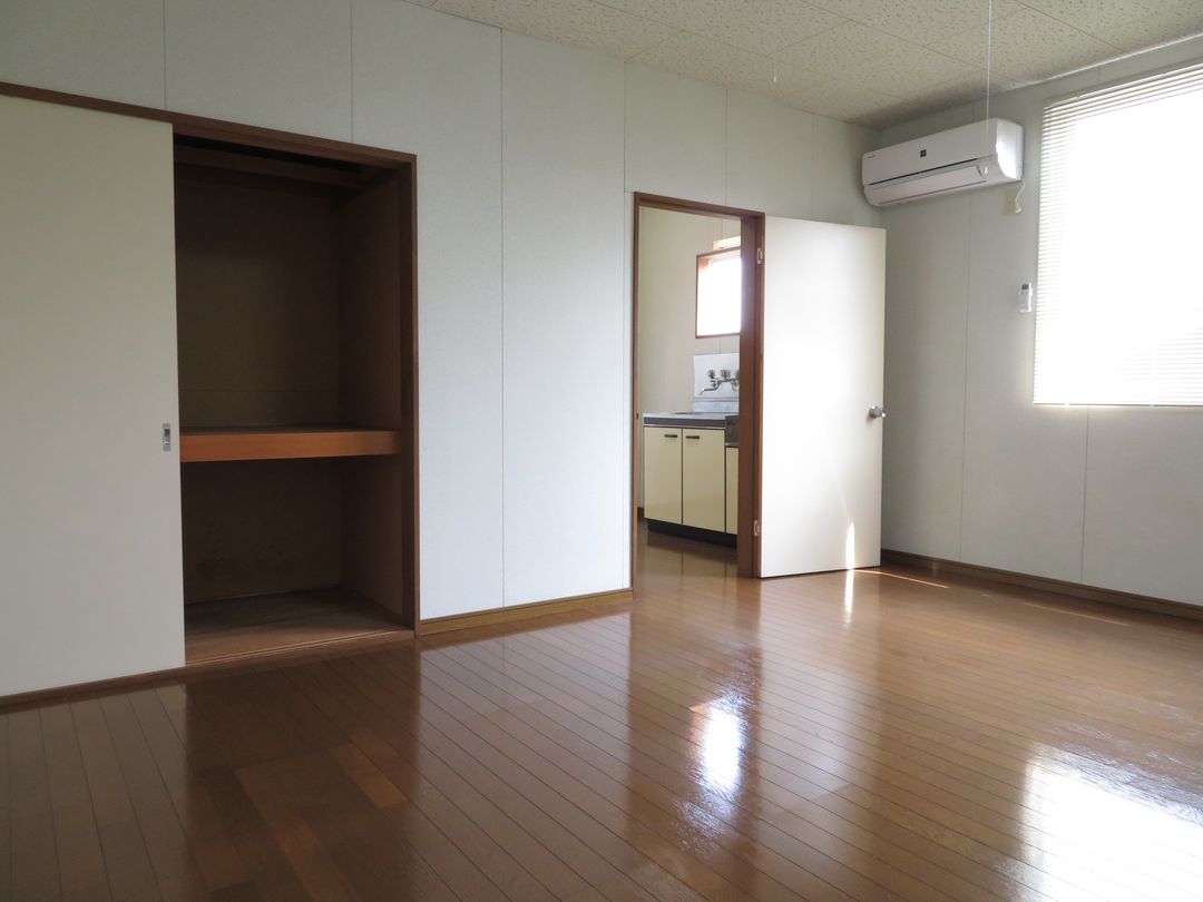 1K Apartment for Rent in Nagaoka, Niigata - No Deposit, Student-Friendly - Thumbnail 4