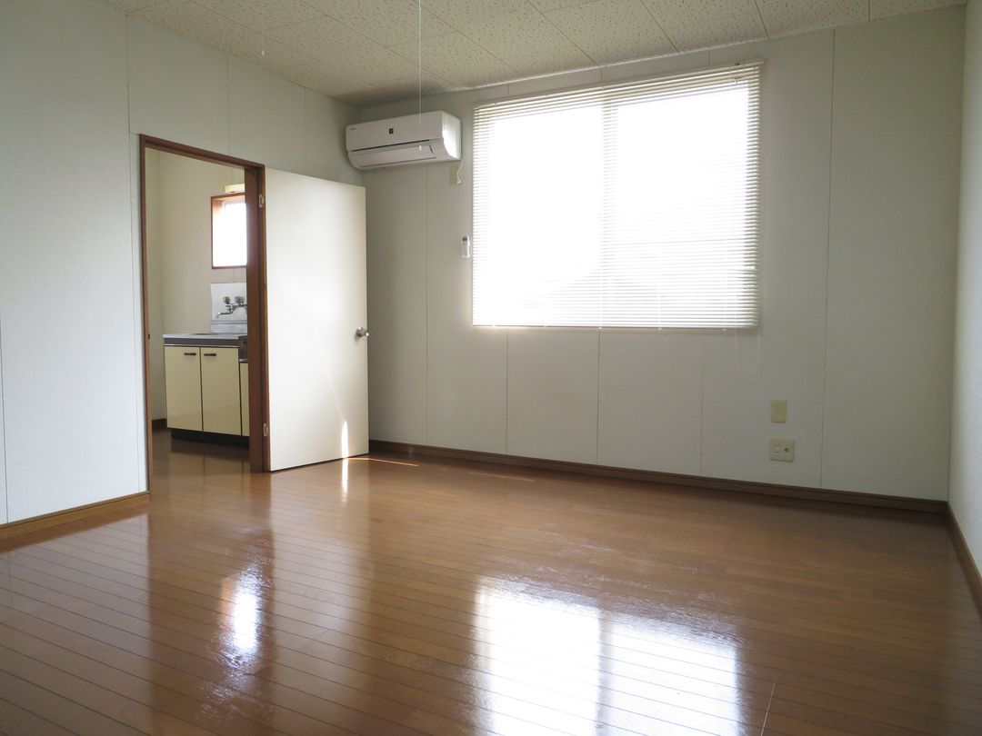 1K Apartment for Rent in Nagaoka, Niigata - No Deposit, Student-Friendly - Thumbnail 3