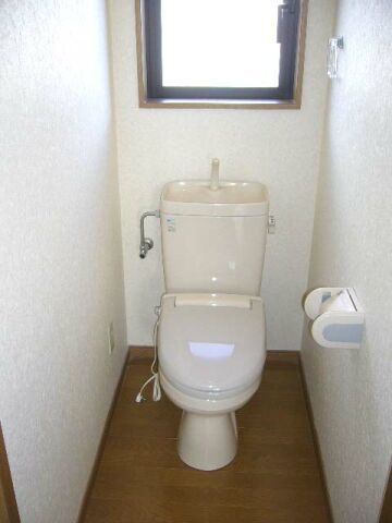 Florence III 2DK Apartment for Rent in Nagaoka, Niigata - Thumbnail 4