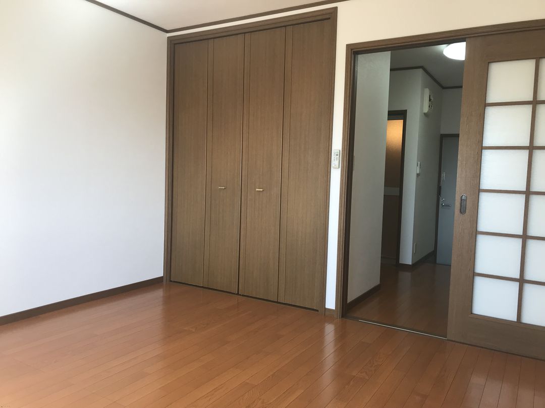 1K Apartment for Rent in Kashiwazaki, Niigata - 30,000 Yen - Thumbnail 4