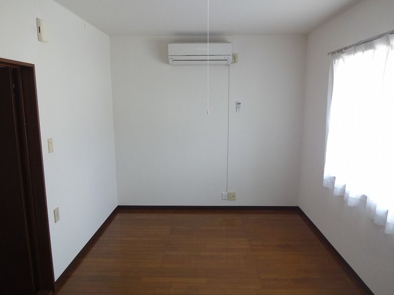 1K Apartment for Rent in Nagaoka with Free Rent Offer - Thumbnail 4