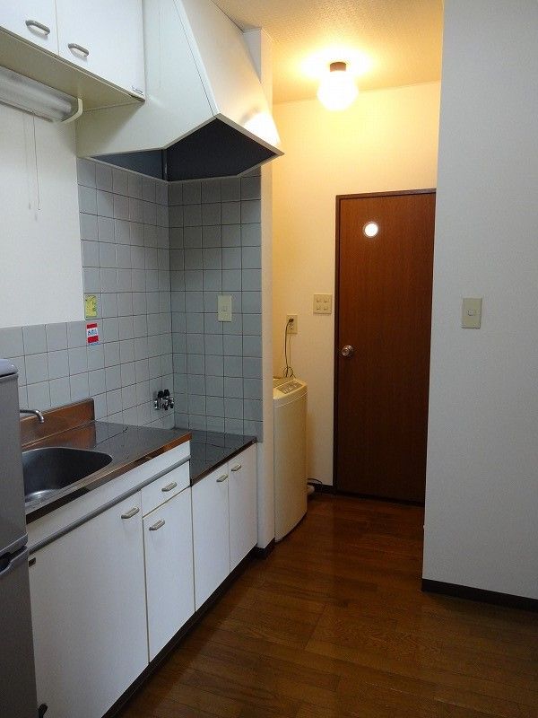 1K Apartment for Rent in Nagaoka with Free Rent Offer - Thumbnail 3