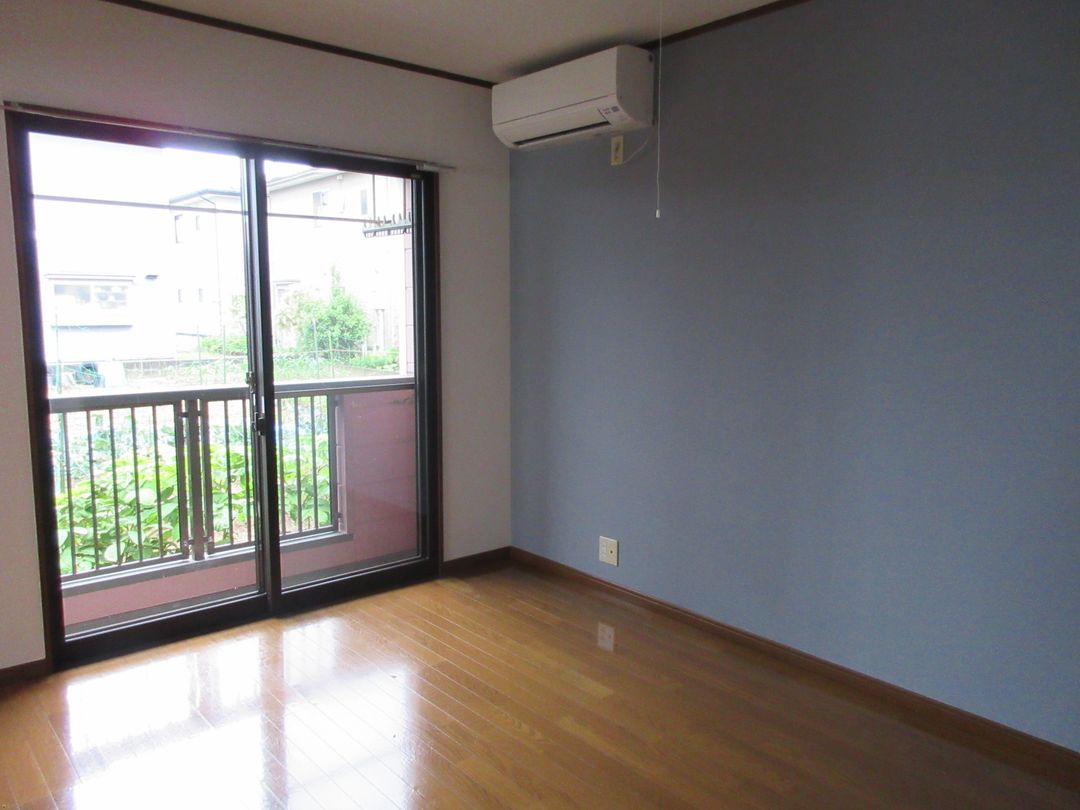 Renovated 2DK Apartment for Rent in Mitsuke, Niigata - Thumbnail 3