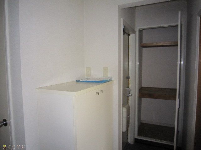 2LDK Apartment for Rent in Kashiwazaki, Niigata - Grand Maison - Thumbnail 4