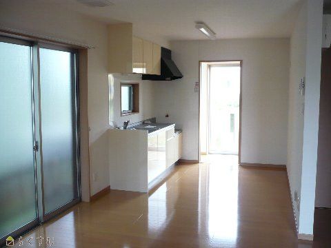 3LDK Detached House for Rent in Kashiwazaki, Niigata - Thumbnail 3