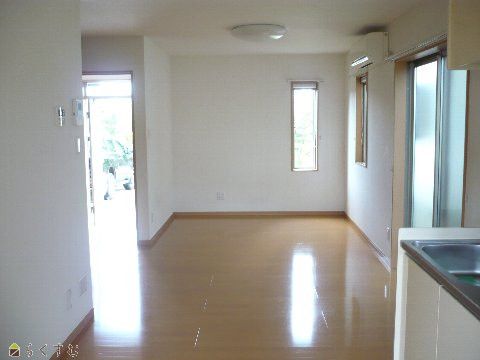 3LDK Detached House for Rent in Kashiwazaki, Niigata - Thumbnail 4