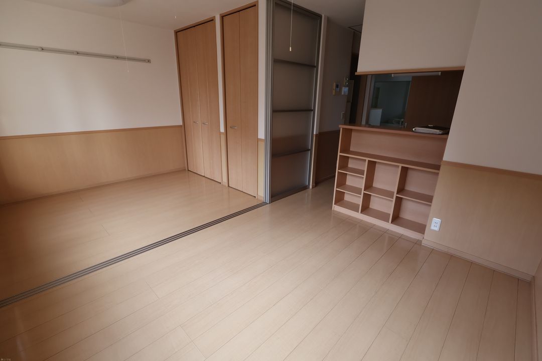 Soleil 1LDK Apartment for Rent in Mitsuke, Niigata - Thumbnail 3