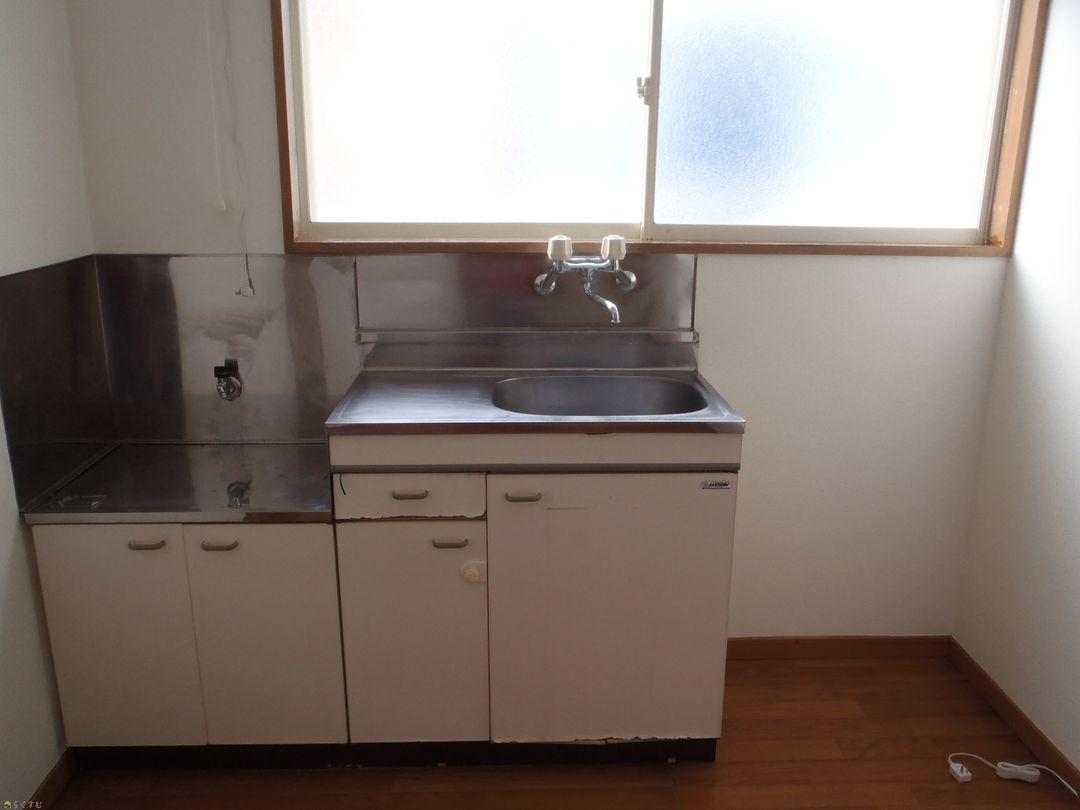 Renovated 2DK Apartment for Rent in Nagaoka, Niigata - Thumbnail 2