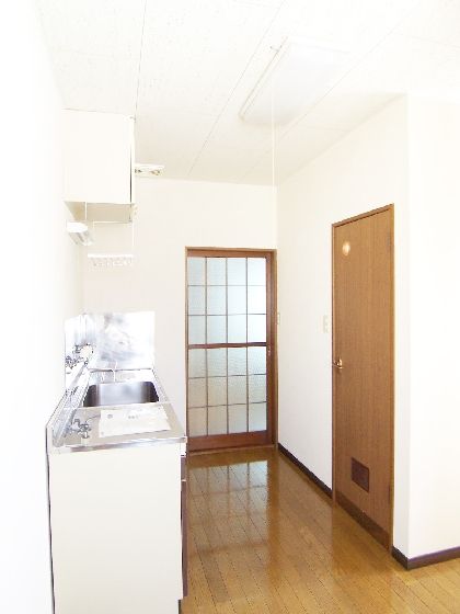 1DK Apartment for Rent in Kashiwazaki, Niigata - 40,000 Yen - Thumbnail 4