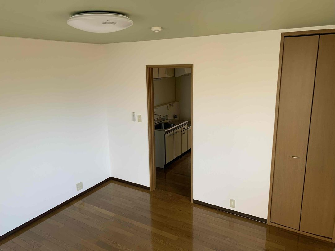Joy Town 1K Apartment for Rent in Nagaoka, Niigata - Thumbnail 2