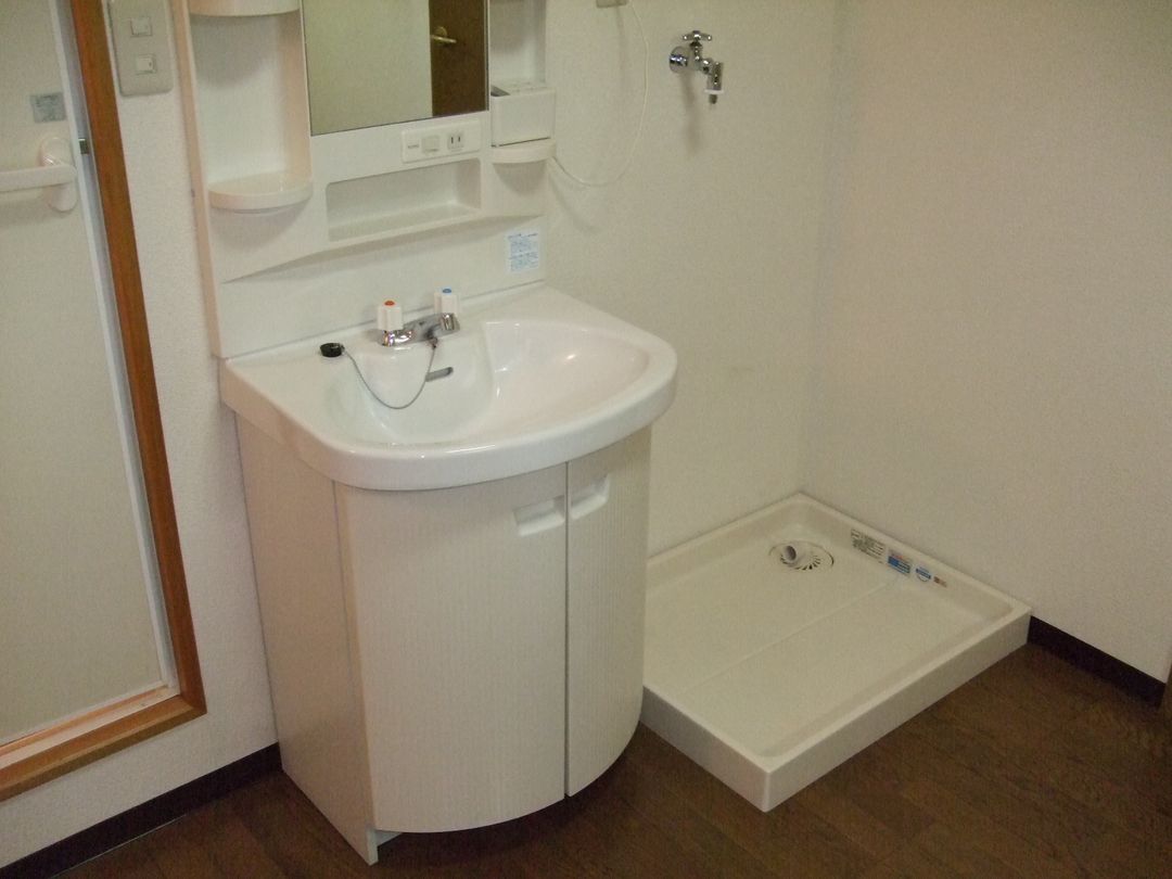 Joy Town 1K Apartment for Rent in Nagaoka, Niigata - Thumbnail 4