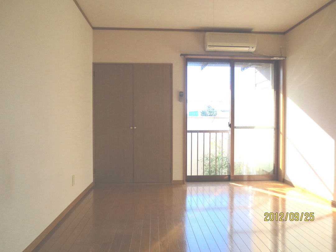 1K Apartment for Rent in Nagaoka, Niigata - Near Bus Stop - Thumbnail 3