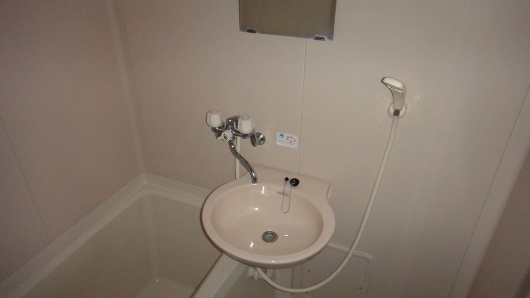 1K Apartment for Rent in Nagaoka, Niigata - 35,000 Yen - Thumbnail 3