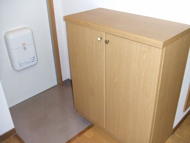 1K Apartment for Rent in Kashiwazaki, Niigata - 38,000 Yen - Thumbnail 2