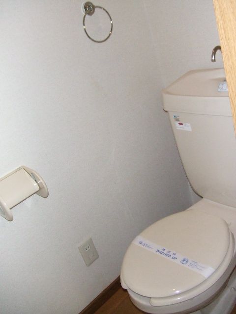 1K Apartment for Rent in Kashiwazaki, Niigata - 38,000 Yen - Thumbnail 4