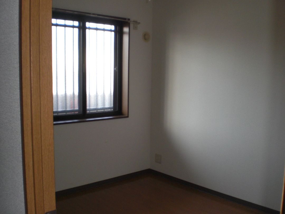 3LDK Apartment for Rent in Niigata Chuo Ward, Quiet Area - Thumbnail 2